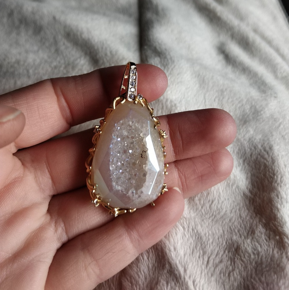 Kendra Scott Iridescent Drusy Nest pendant